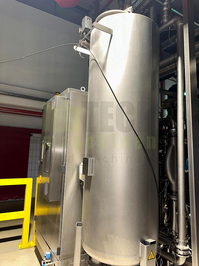 Used Aseptischer Krones Triblock (Rinser, Füller und Verschließer) / 20.000 bph / 1,5l