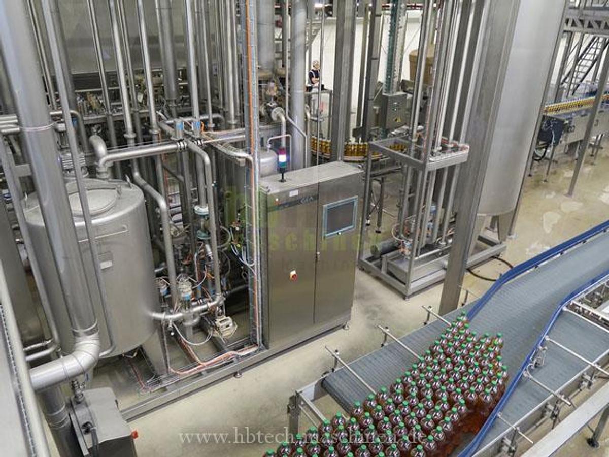 Used Komplette Krones Ultra Clean PET-Linie für kohlensäurehaltige Produkte / 24.000 bph / 0,5l