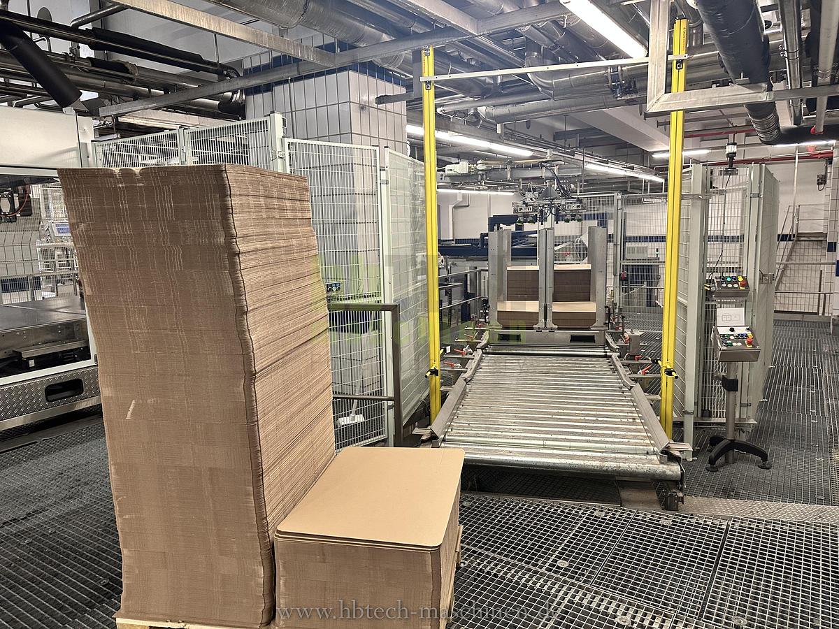 Used Komplette Krones Aseptische PET-Abfüllanlage für stille und kohlensäurehaltige Produkte / 25.000l/h