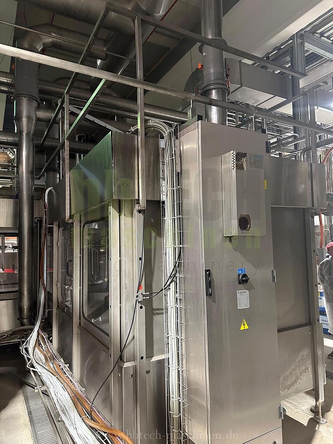 Used Aseptischer Krones Triblock (Rinser, Füller und Verschließer) / 20.000 bph / 1,5l