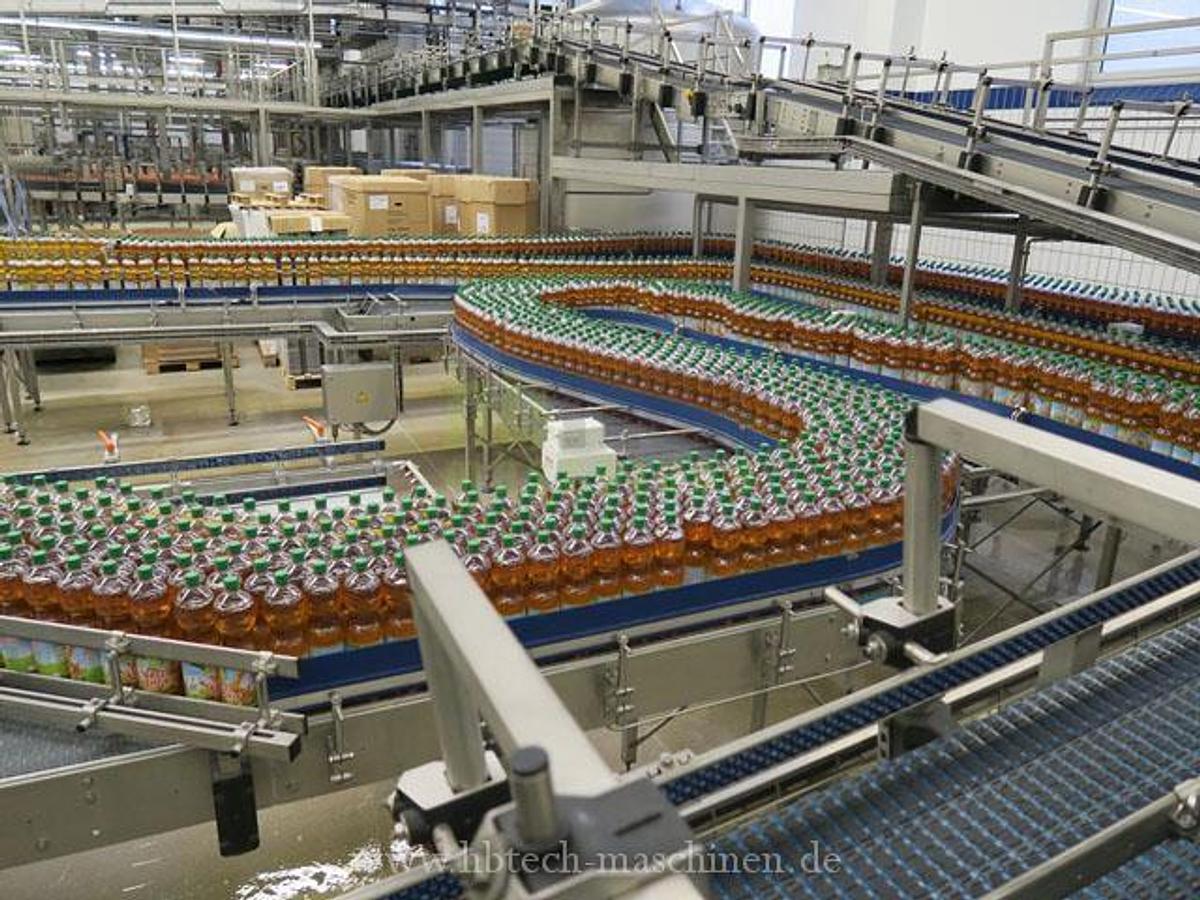 Used Komplette Krones Ultra Clean PET-Linie für kohlensäurehaltige Produkte / 24.000 bph / 0,5l