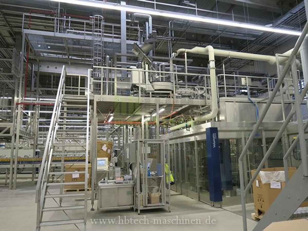 Used Komplette Krones Ultra Clean PET-Linie für kohlensäurehaltige Produkte / 24.000 bph / 0,5l