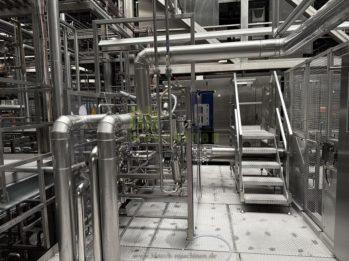 Used Komplette Krones aseptische PET Linie für stille Getränke - 18.000 bph / 1l