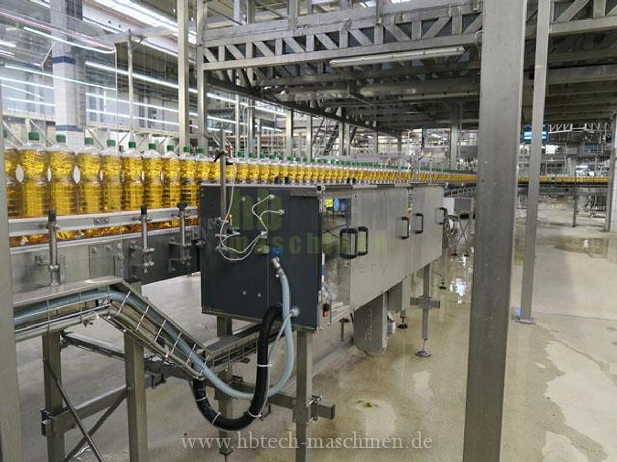 Used Komplette Krones Ultra Clean PET-Linie für kohlensäurehaltige Produkte / 24.000 bph / 0,5l