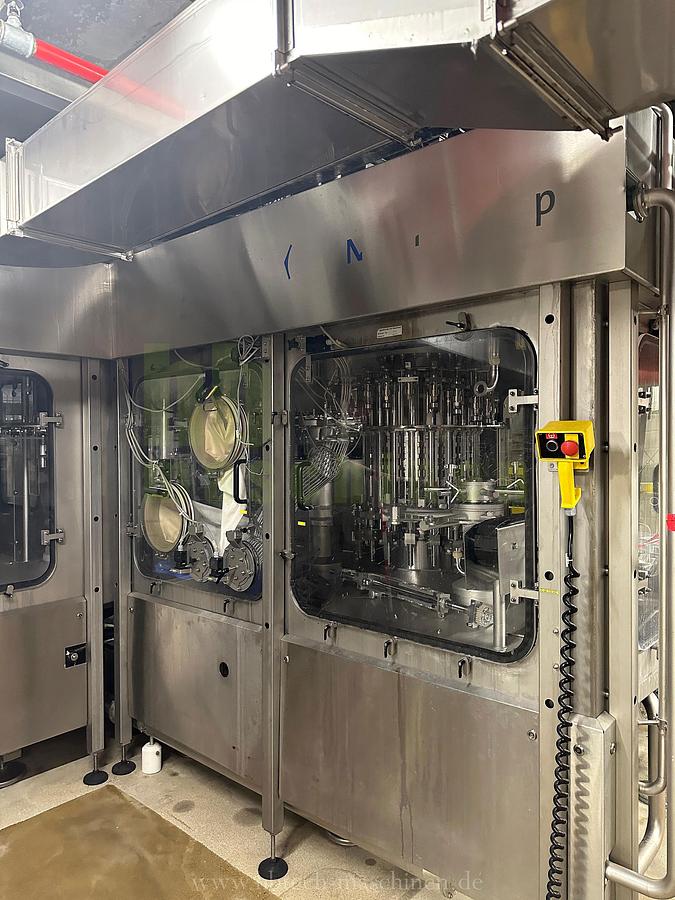 Used Aseptischer Krones Triblock (Rinser, Füller und Verschließer) / 20.000 bph / 1,5l