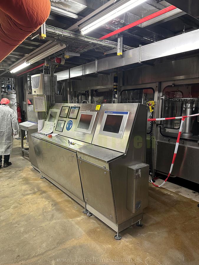 Used Aseptischer Krones Triblock (Rinser, Füller und Verschließer) / 20.000 bph / 1,5l