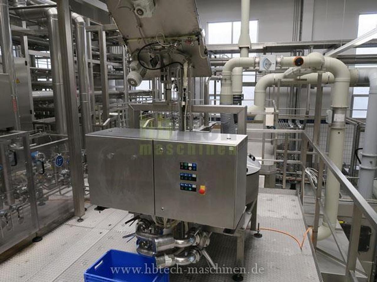 Used Komplette Krones Ultra Clean PET-Linie für kohlensäurehaltige Produkte / 24.000 bph / 0,5l