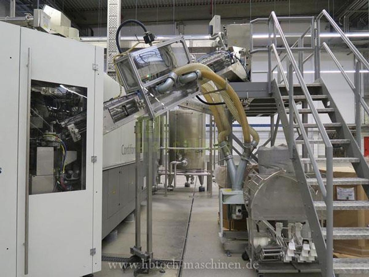 Used Komplette Krones Ultra Clean PET-Linie für kohlensäurehaltige Produkte / 24.000 bph / 0,5l