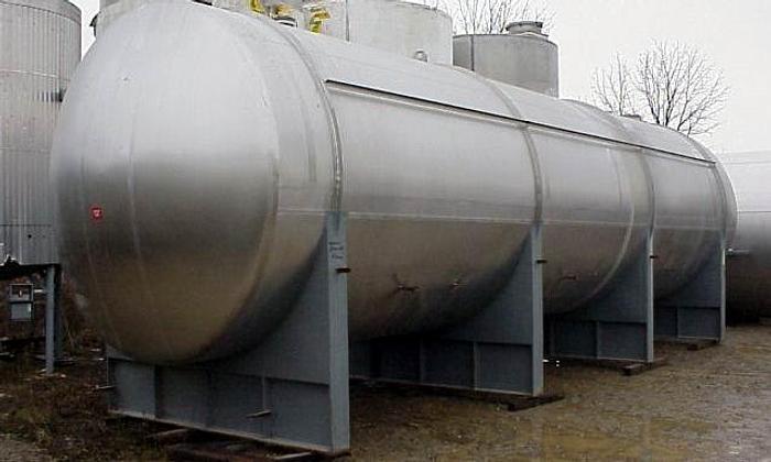 D'occasion USED 16 200 GALLON TANK, STAINLESS STEEL, HORIZONTAL