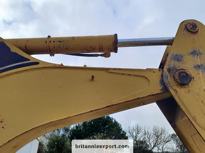Used 1994 CATERPILLAR  428B 4X4 Backhoe Loader