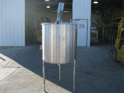 Usado 130 GALLON MIX TANK