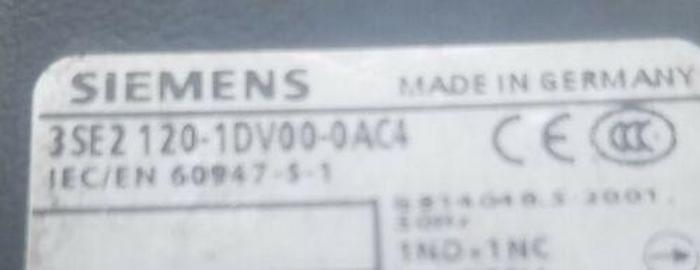 Used SIEMENS 3SE2120-1DV00-0AC4 SWITCH