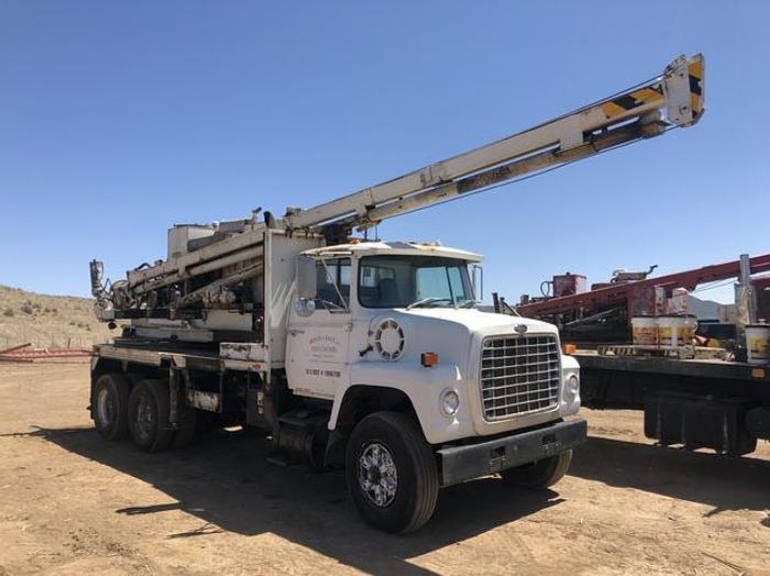 Used HB21242 Texoma 330 mounted on a 1985 Ford LT9000 Texoma 330