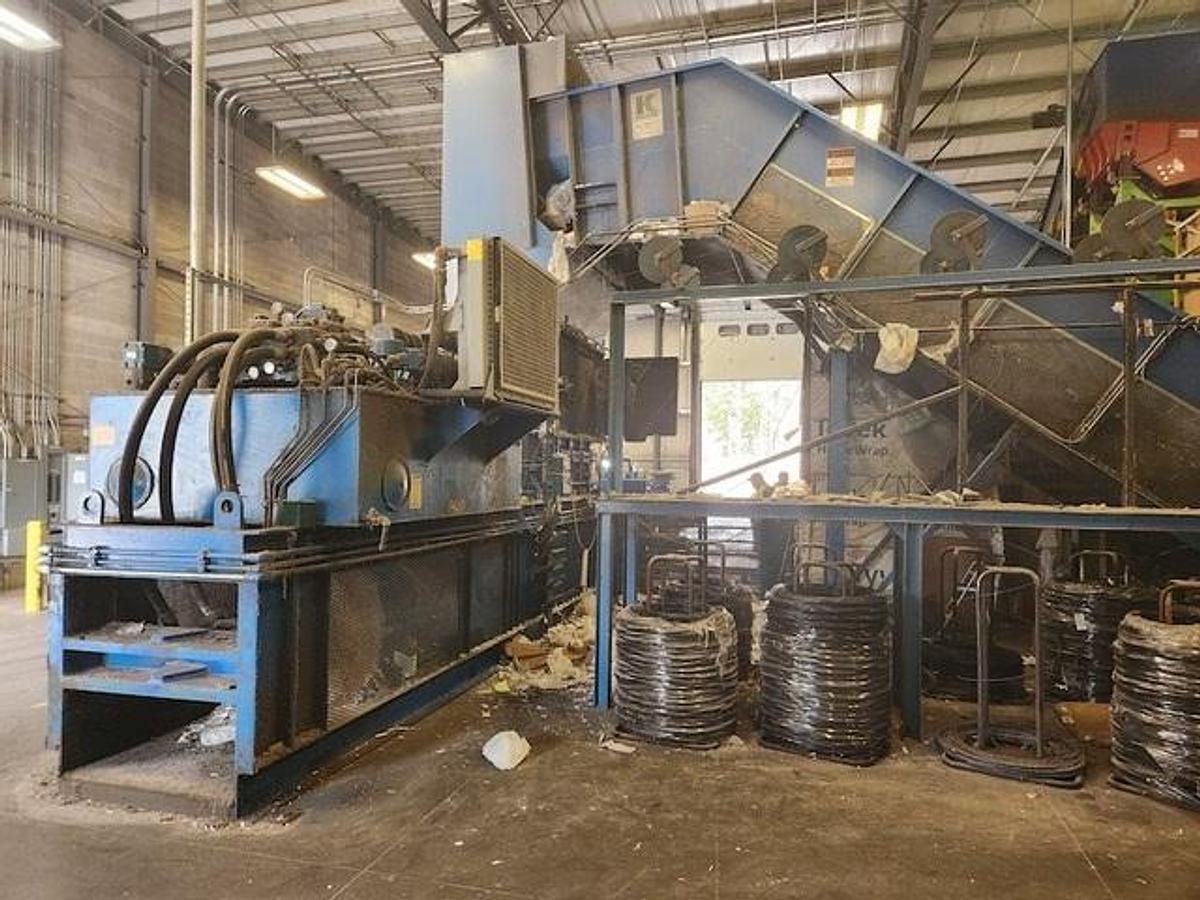 Used Selco Wide Mouth Auto-Tie Baler