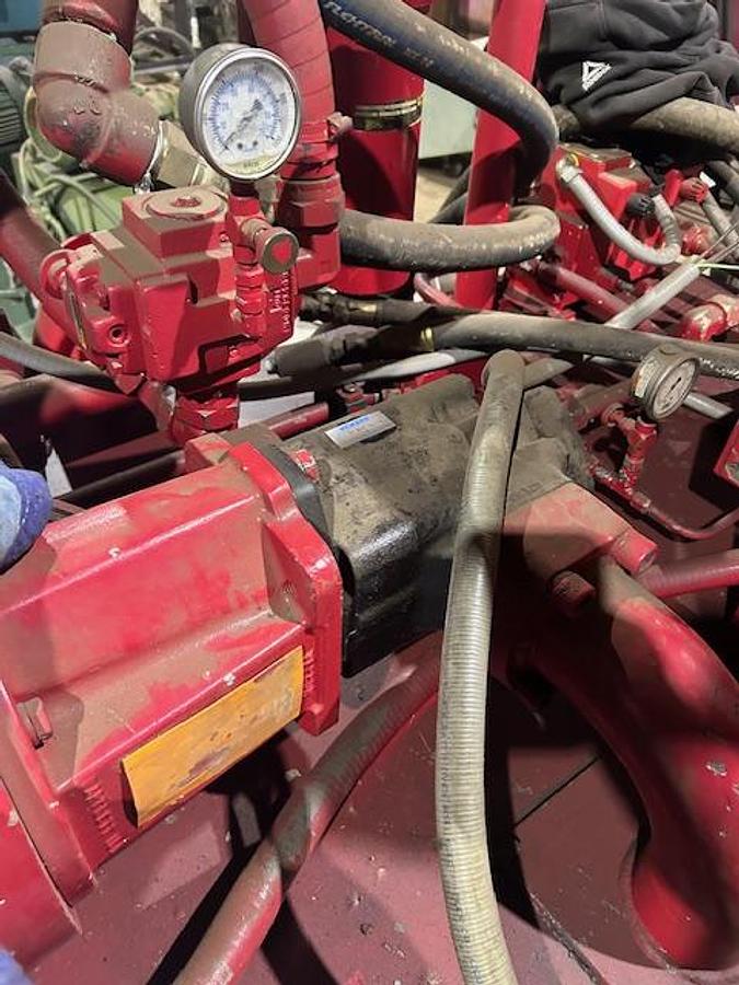 Refurbished Contract Welding Refurbished 6yd Stationary Pre-Crusher