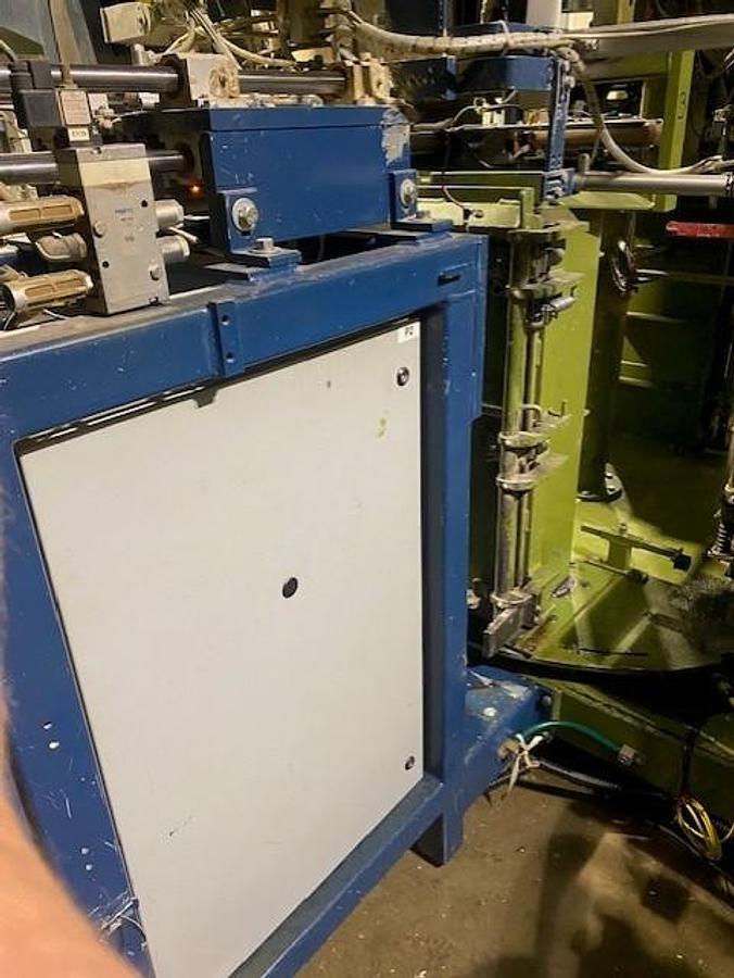 Used Verville VP-438-SE-CW Compression Bagging Line