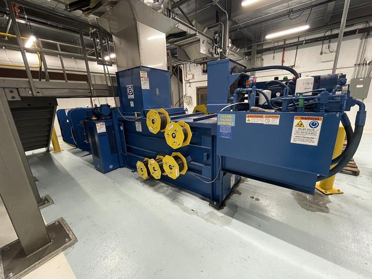 Used BALEMASTER 2022 MODEL 4025-G