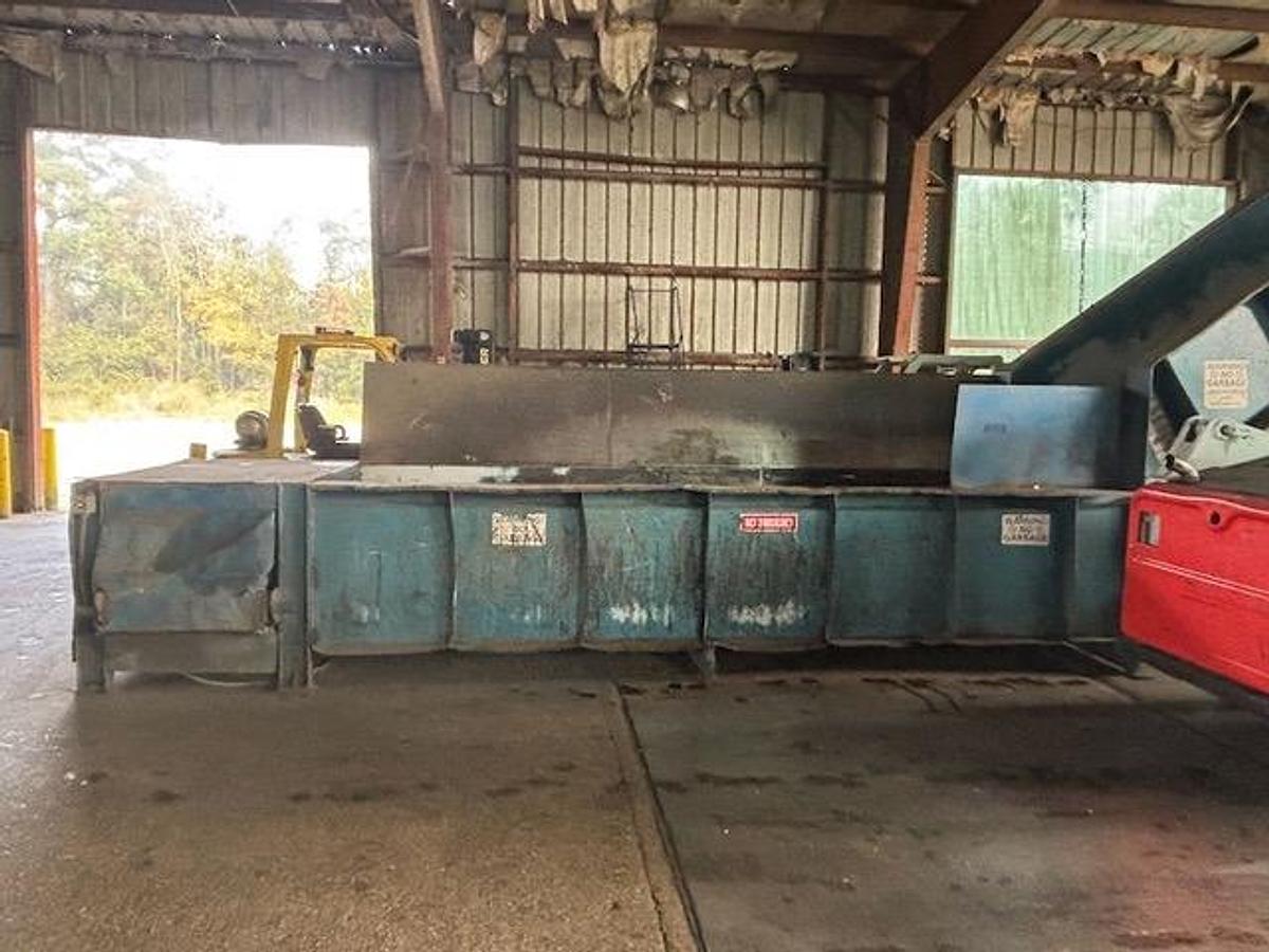 Used Marathon Nexgen 2 Ram Baler and Conveyor