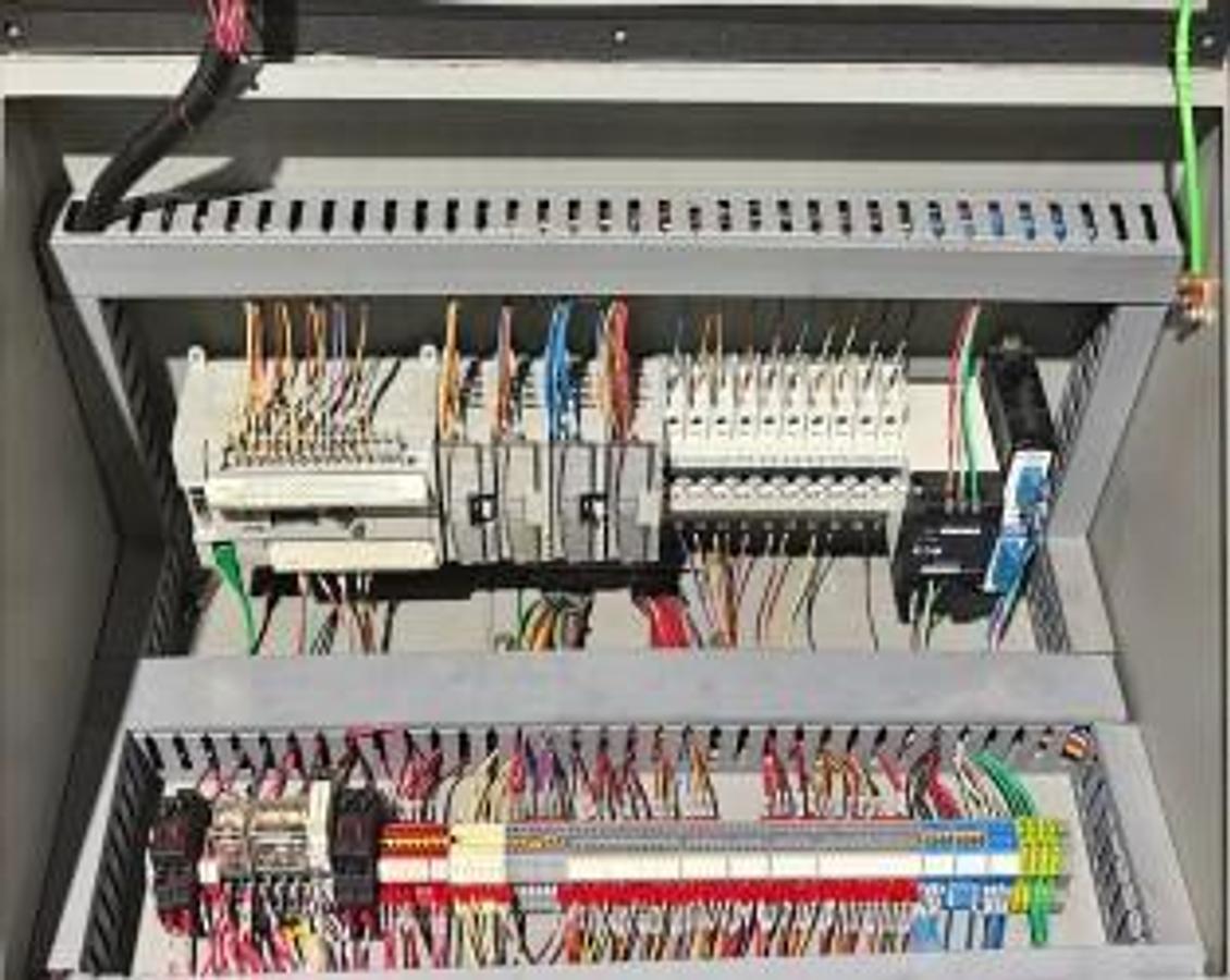 Used MOSLEY BULLDOG 2 RAM BALER