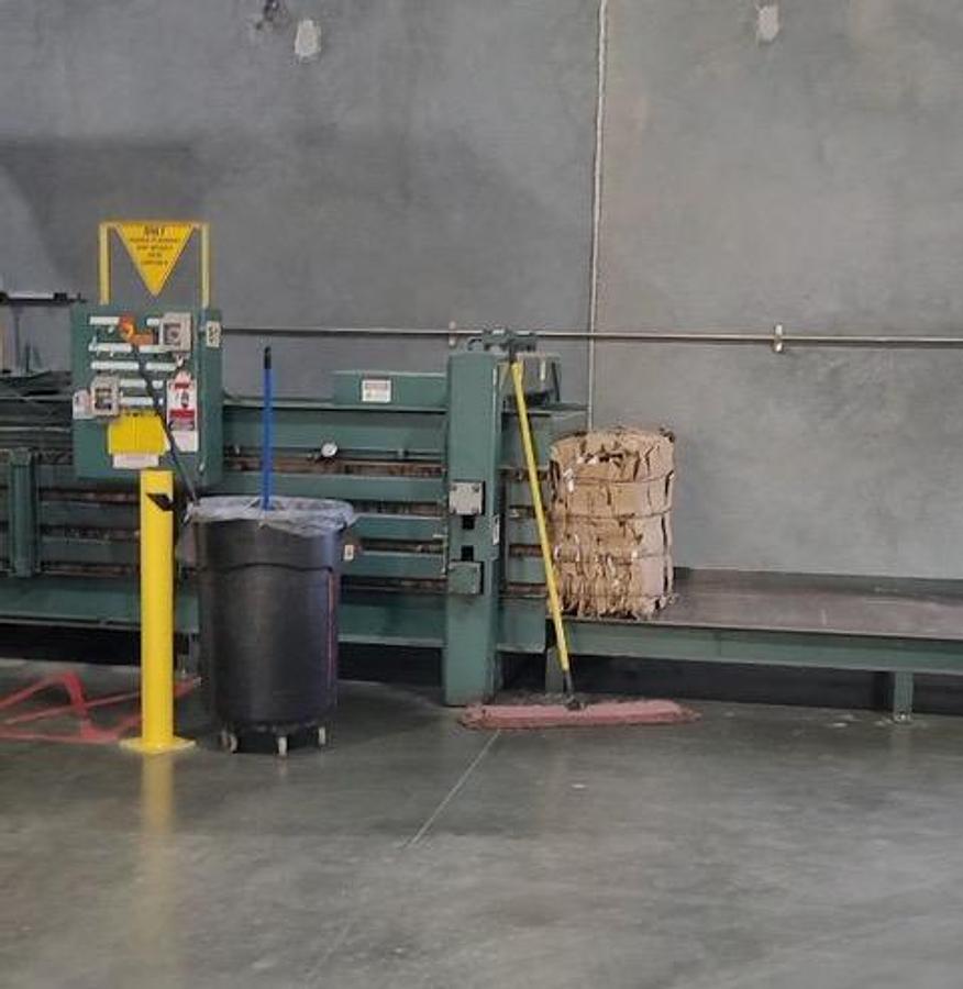 Used International AT Baler with Conveyor