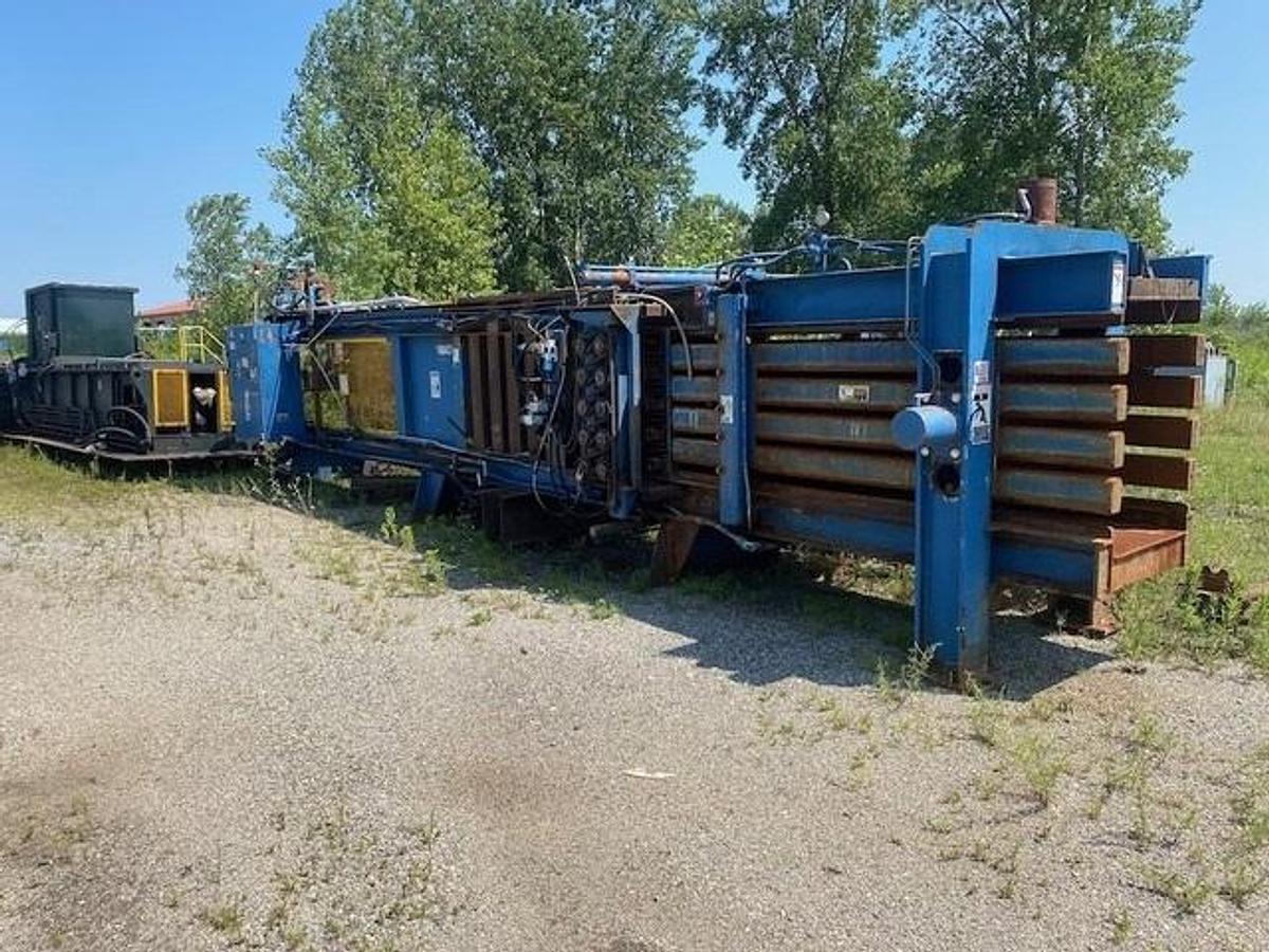 Used IPS Horizontal Auto-Tie Baler