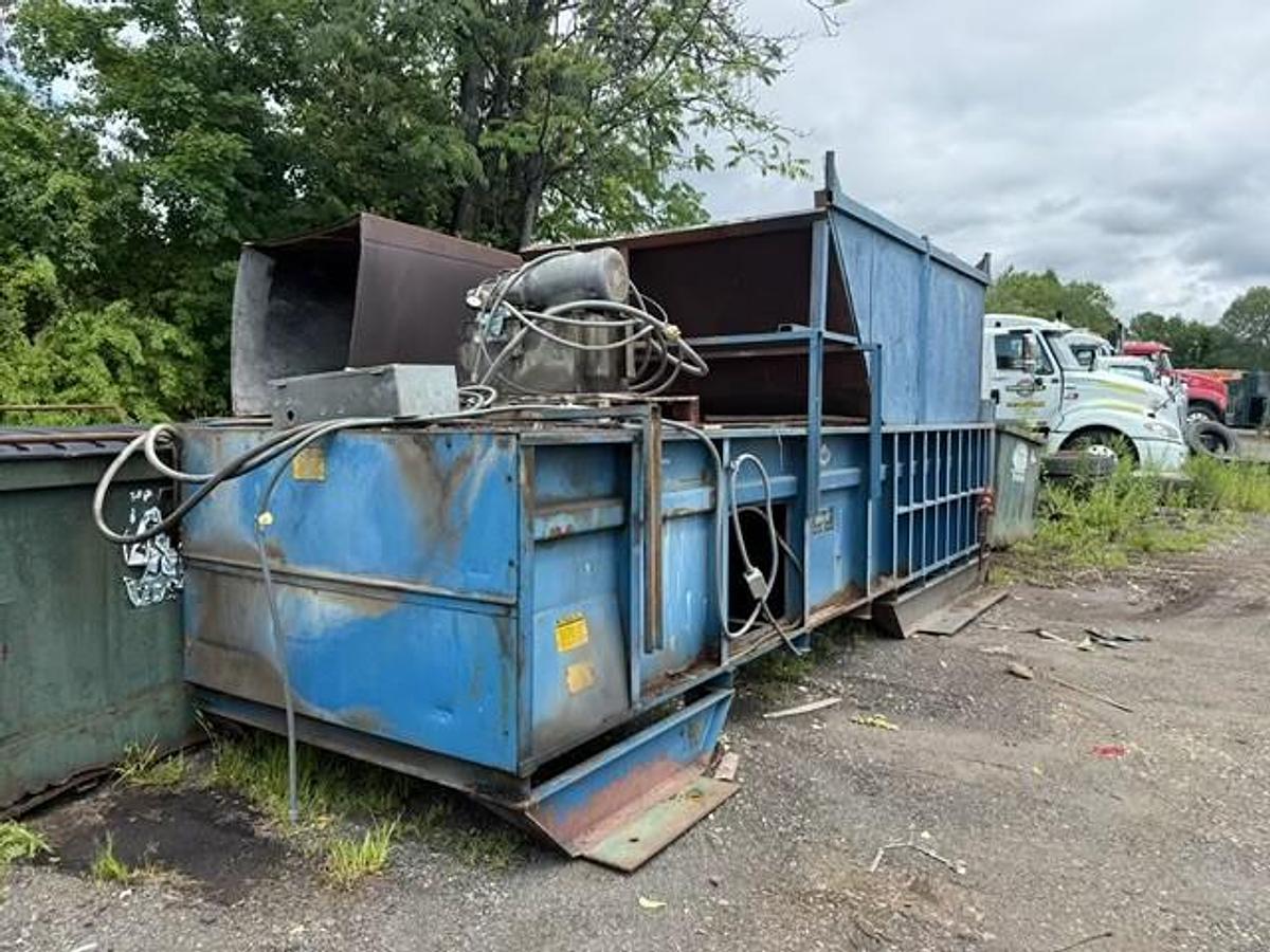 Used Marathon 5.5Yd Stationary Compactor
