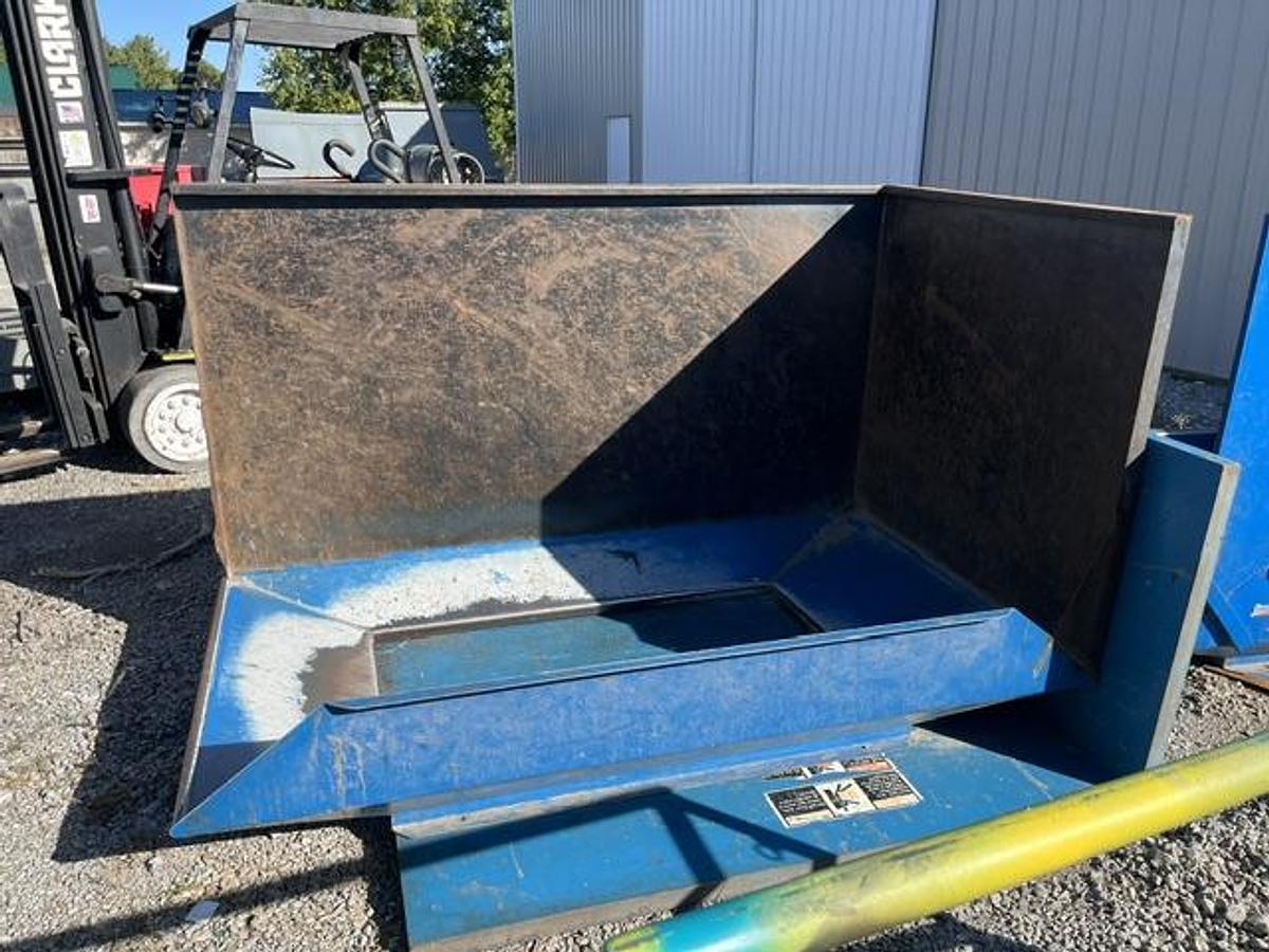 Used Excel Closed Door Horizontal Baler