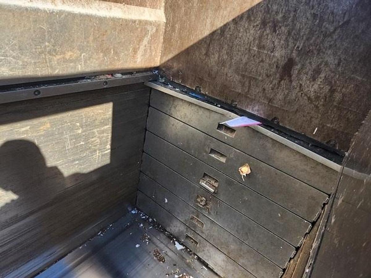 Used Selco Wide Mouth Auto-Tie Baler