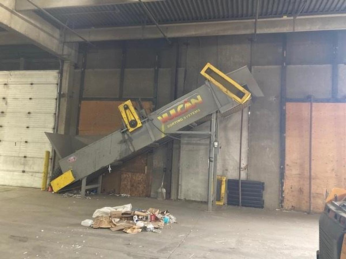 Used Vulcan 22' Trommel Screen With Metering Conveyor