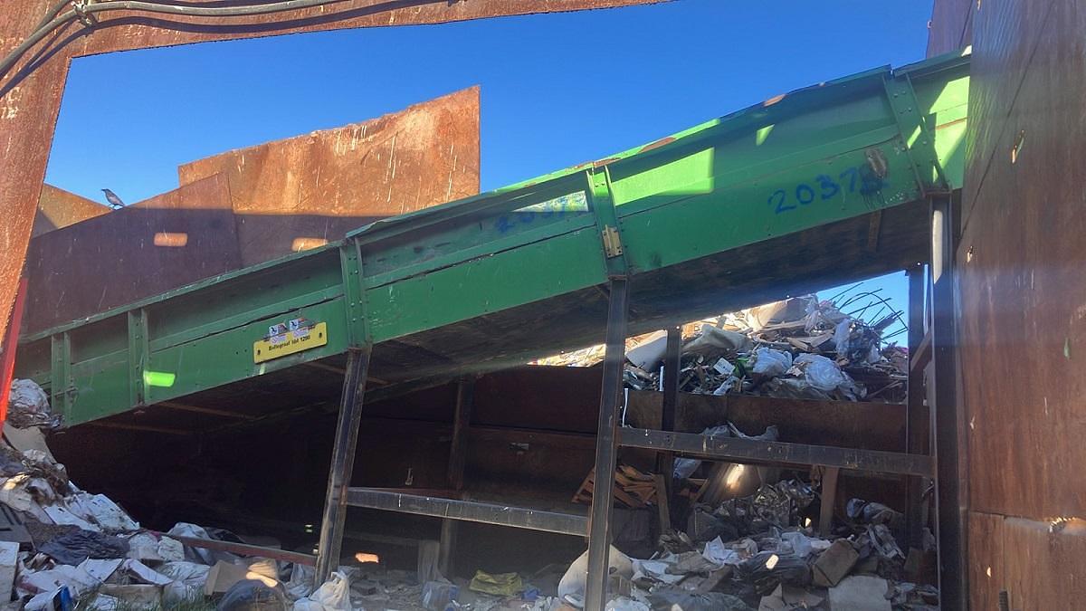 Used Bollegraaf Horizontal AT Baler with Conveyor