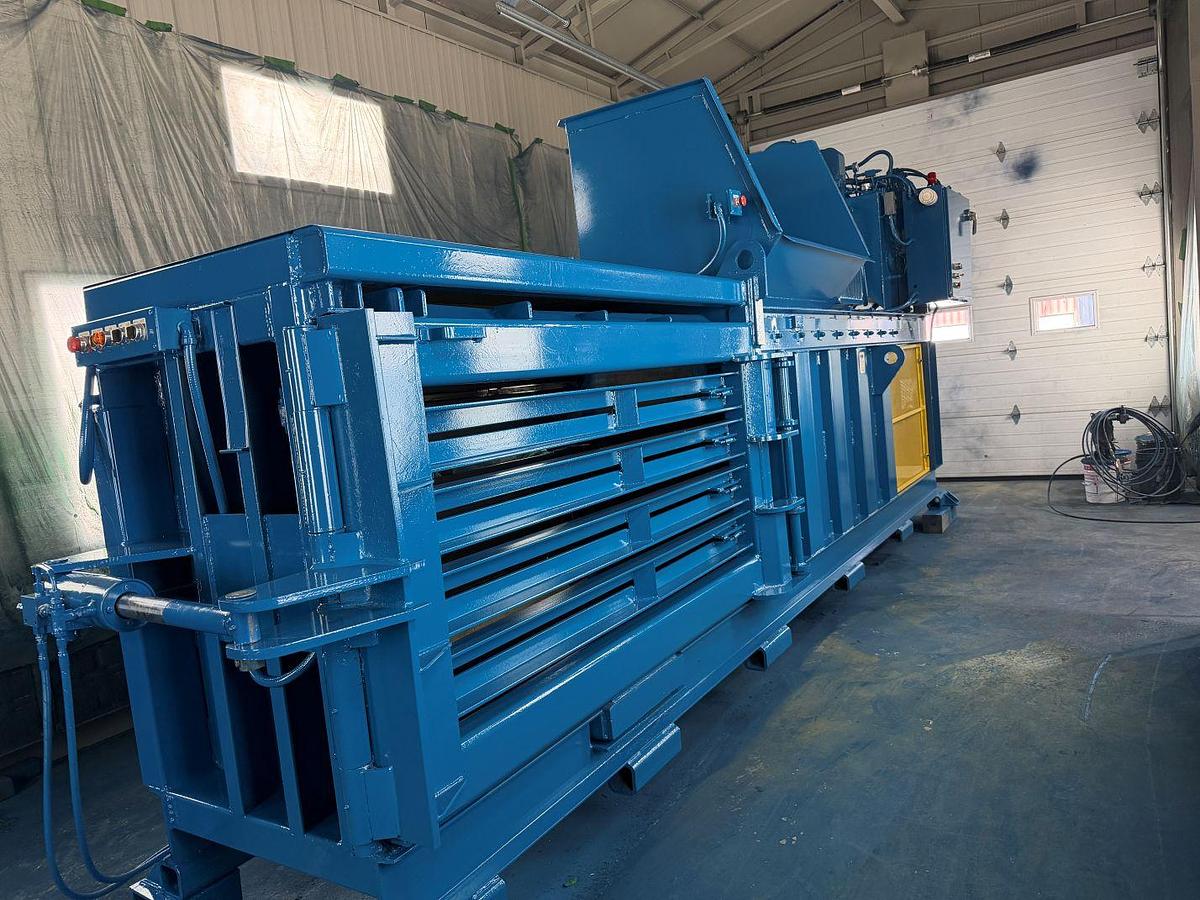 Used Refurbished Marathon Side Eject Closed Door Baler