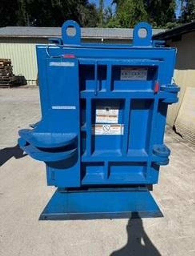 Used Harris Closed Door Baler