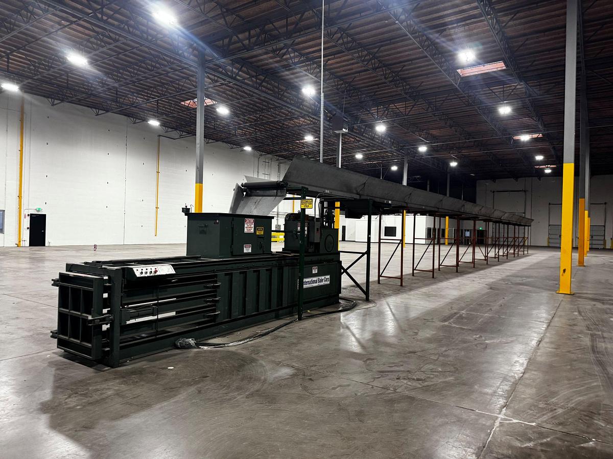 Used International Closed Door Baler With Conveyor