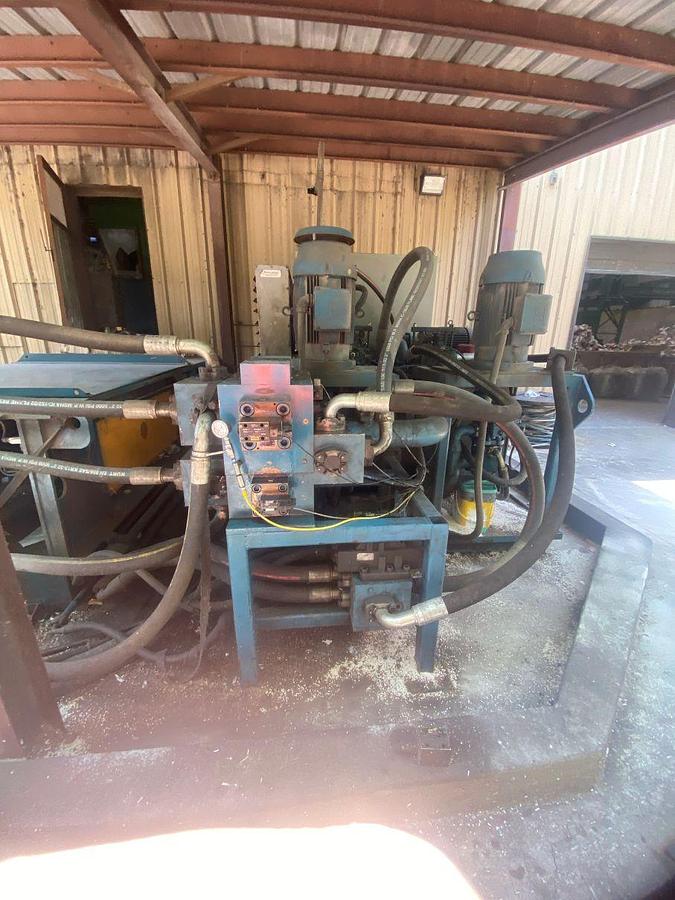 Used Marathon Galaxy Two Ram Baler