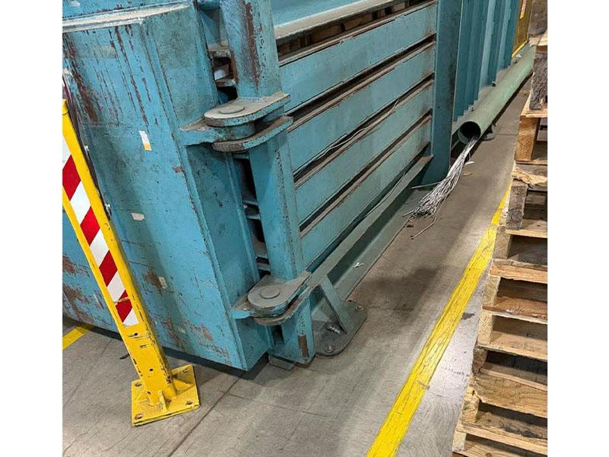 Used IPS Closed Door Baler