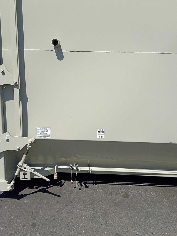 Refurbished Refurbished Marathon 25yd Self-Contained Compactor