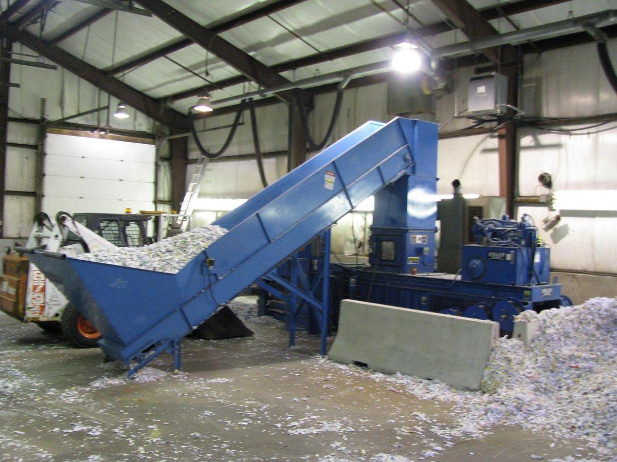Used Selco Auto-Tie Baler with Conveyor