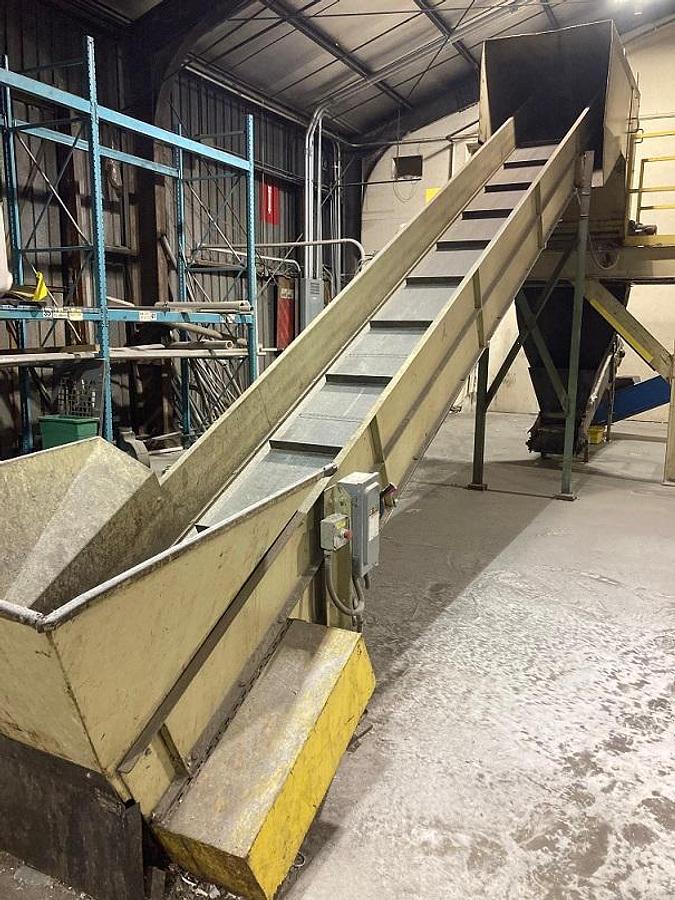 Used Jordan Dual Shaft Shredder / Infeed Conveyor