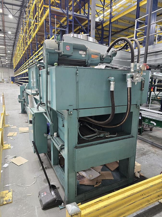 Used Maren Closed Door Baler