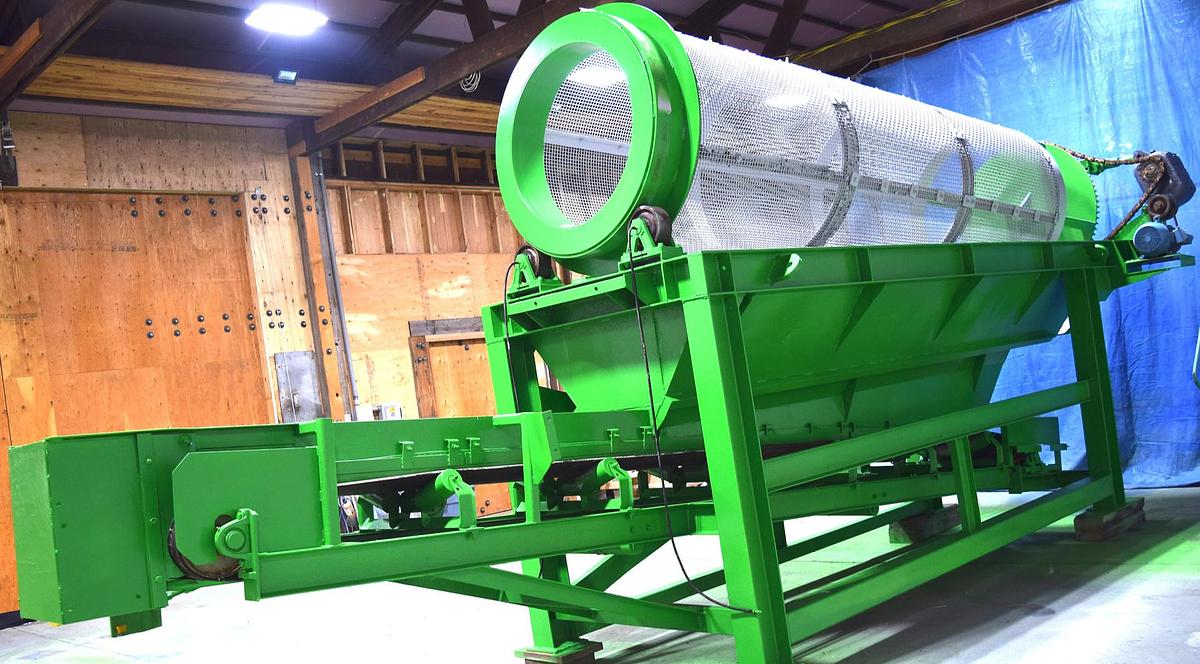 Used Rotary Trommel Screen / Rotating Drum Screener