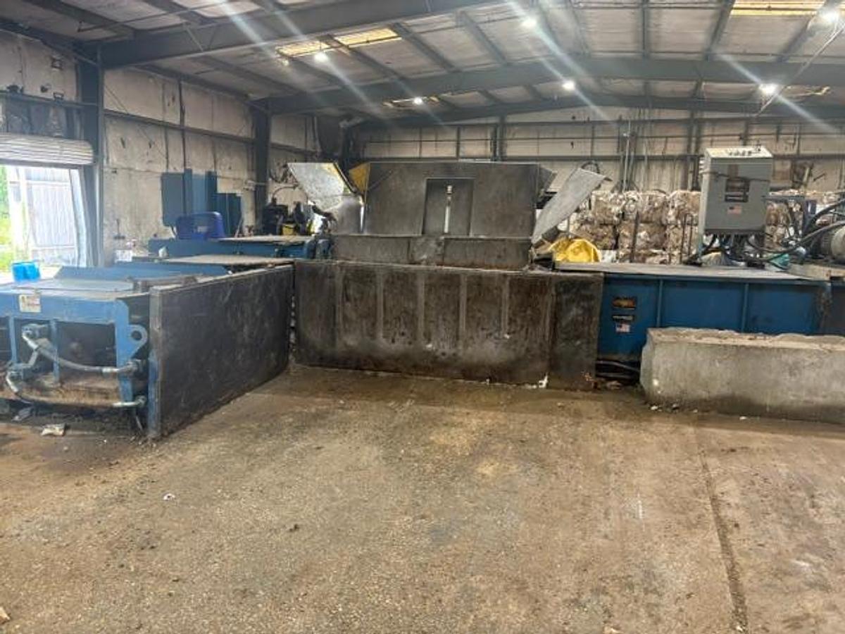 Used Marathon Nexgen Two Ram Baler