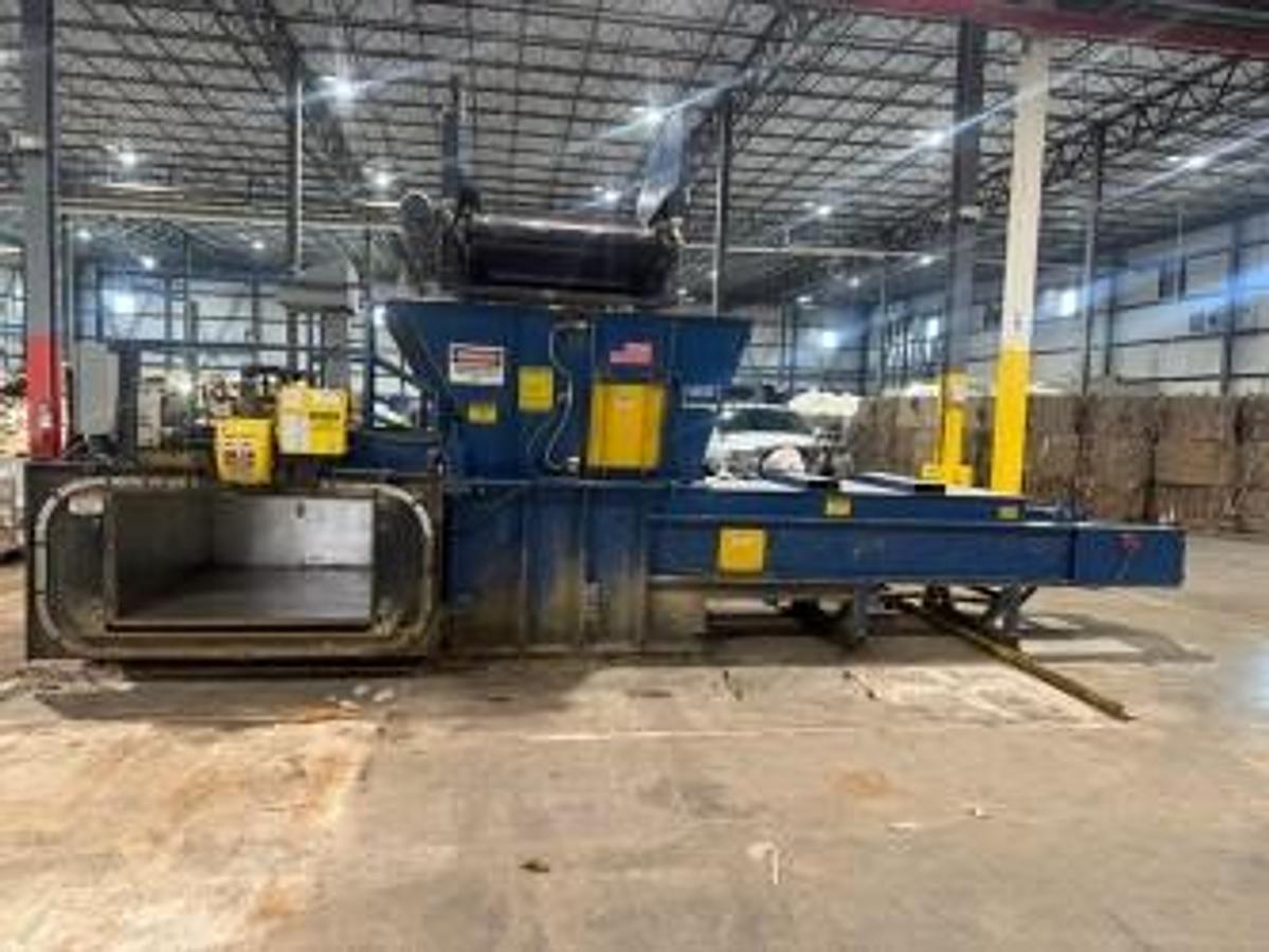 Used MOSLEY BULLDOG 2 RAM BALER