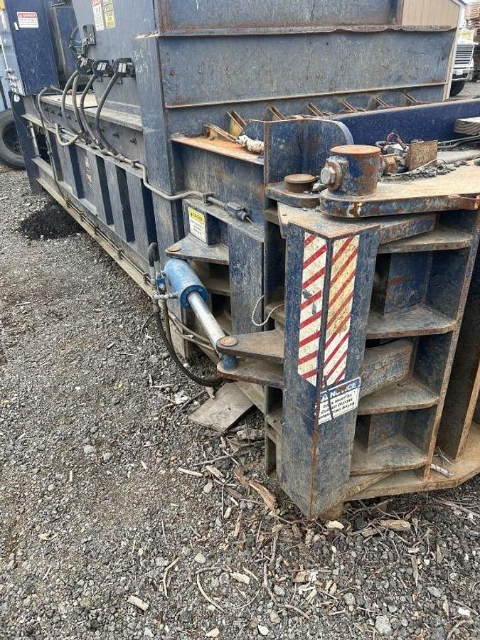 Used Marathon Non Ferrous Closed Door Baler