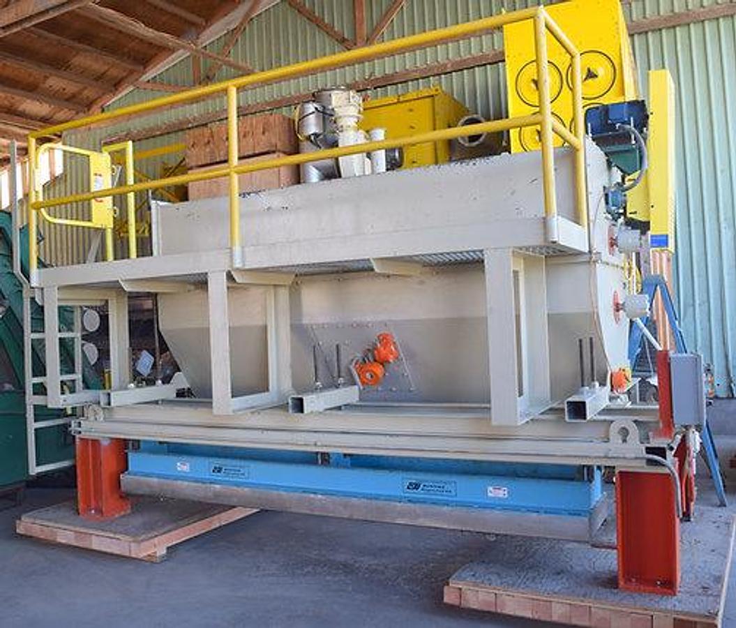 Used Horizontal Metering Surge Bins