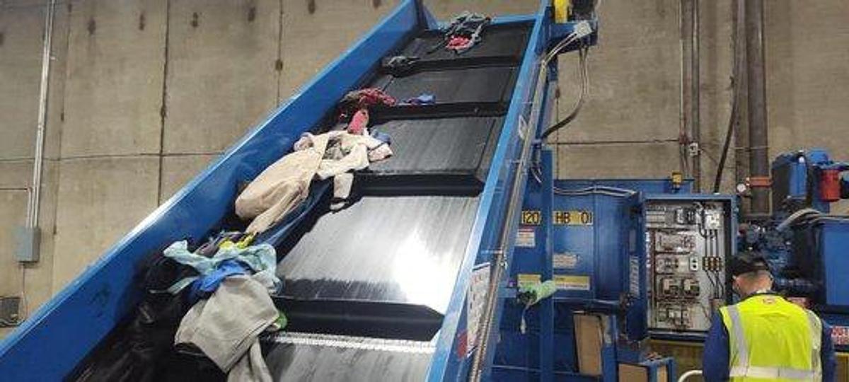 Used Max-Pak AT Textile Clothing Baler