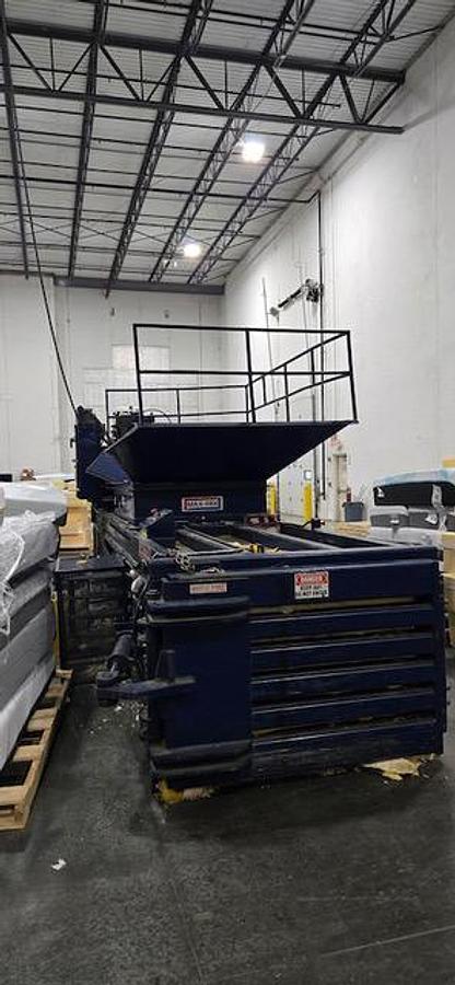 Used Max Pak Horizontal Foam Baler 