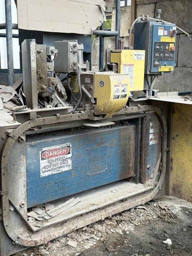 Used Marathon Galaxy Two Ram Baler