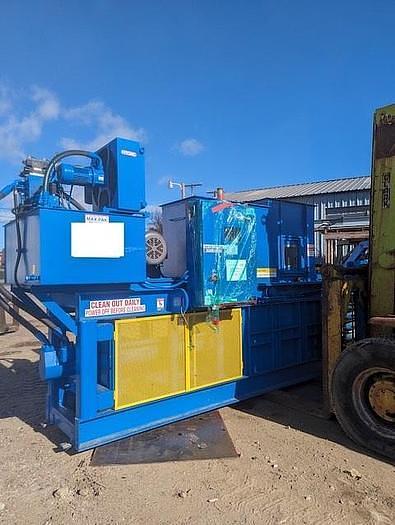 Used MAX-PAK TEXTILE BALER
