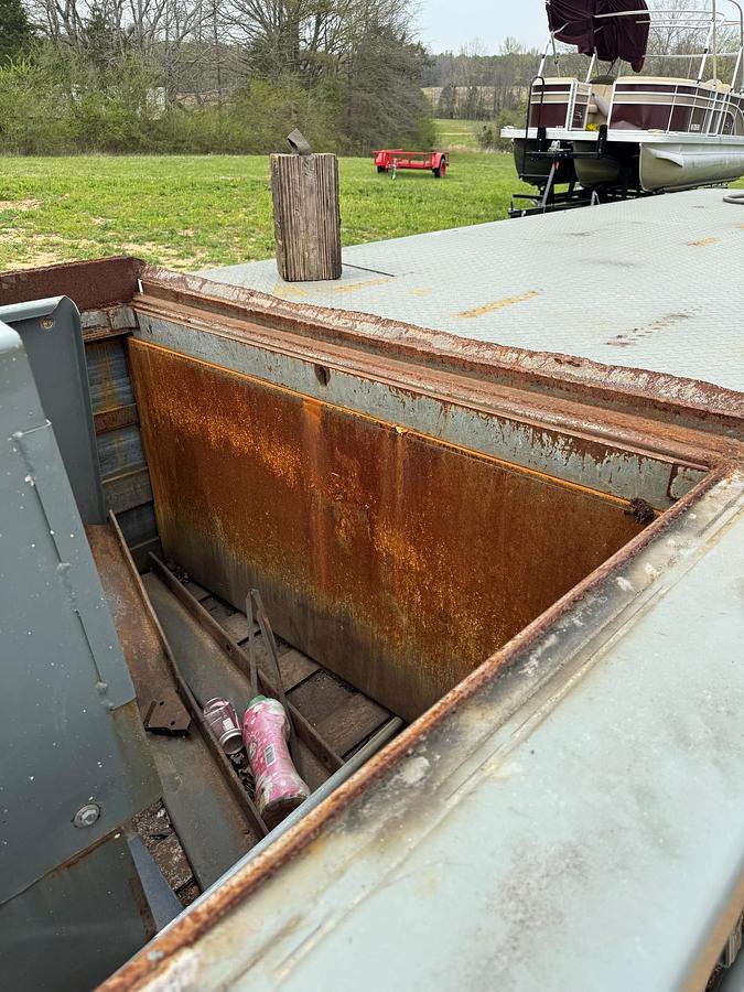 Used Wastequip 5yd Pre Crusher Stationary