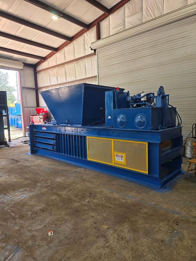 Used Reconditioned  Selco / Harris Closed Door Baler